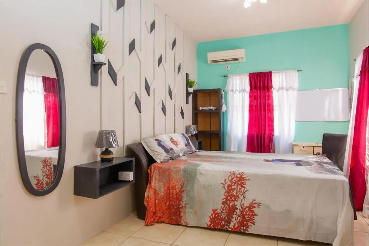 Divine Apartments Calliste